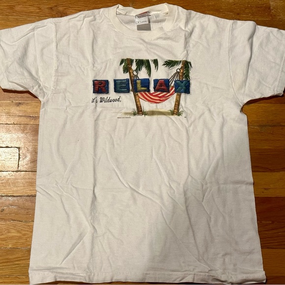 Tops & T-Shirts / White T-Shirt / “RELAX, it’s Wildwood” / Jersey Pride / Medium - Picture 2 of 9